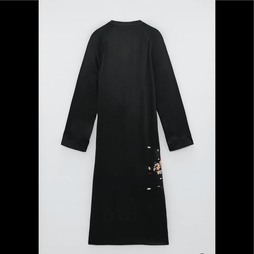 ZARA Embroidered Satin Effect Kimono Robe sz Small - Picture 8 of 15